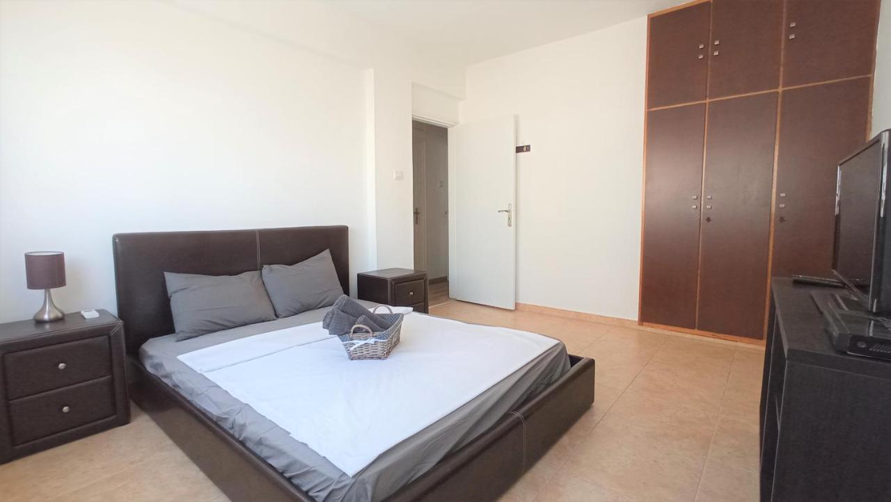 5 Min To The Beach Holiday Shared Apartment Incl Netflix - Private Room In 3 Bdr Apt لارنكا المظهر الخارجي الصورة